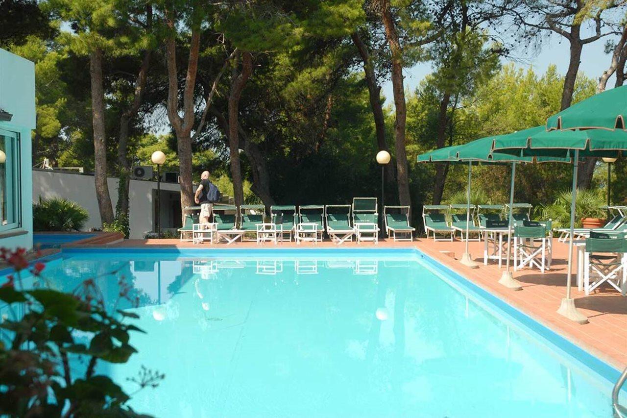 Hotel Kyrie Isole Tremiti San Domino Exterior foto