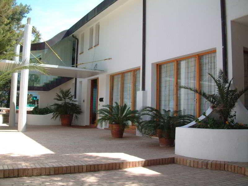 Hotel Kyrie Isole Tremiti San Domino Exterior foto