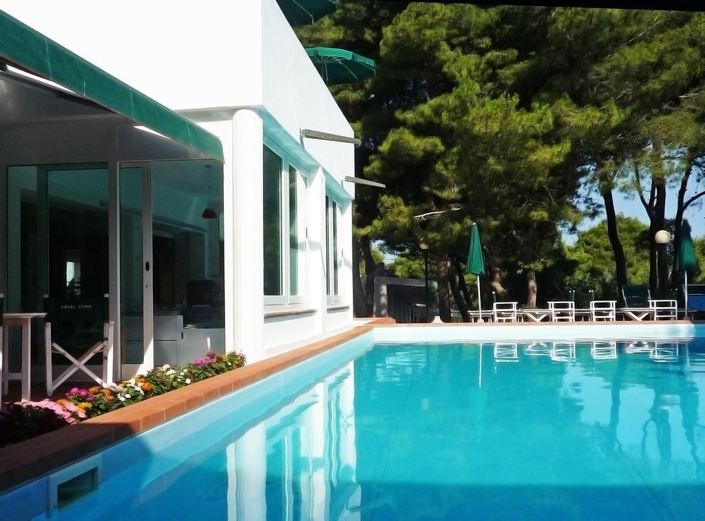 Hotel Kyrie Isole Tremiti San Domino Exterior foto