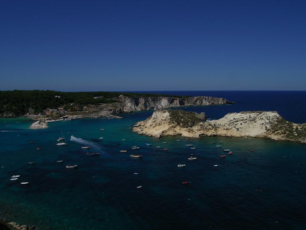 Hotel Kyrie Isole Tremiti San Domino Exterior foto
